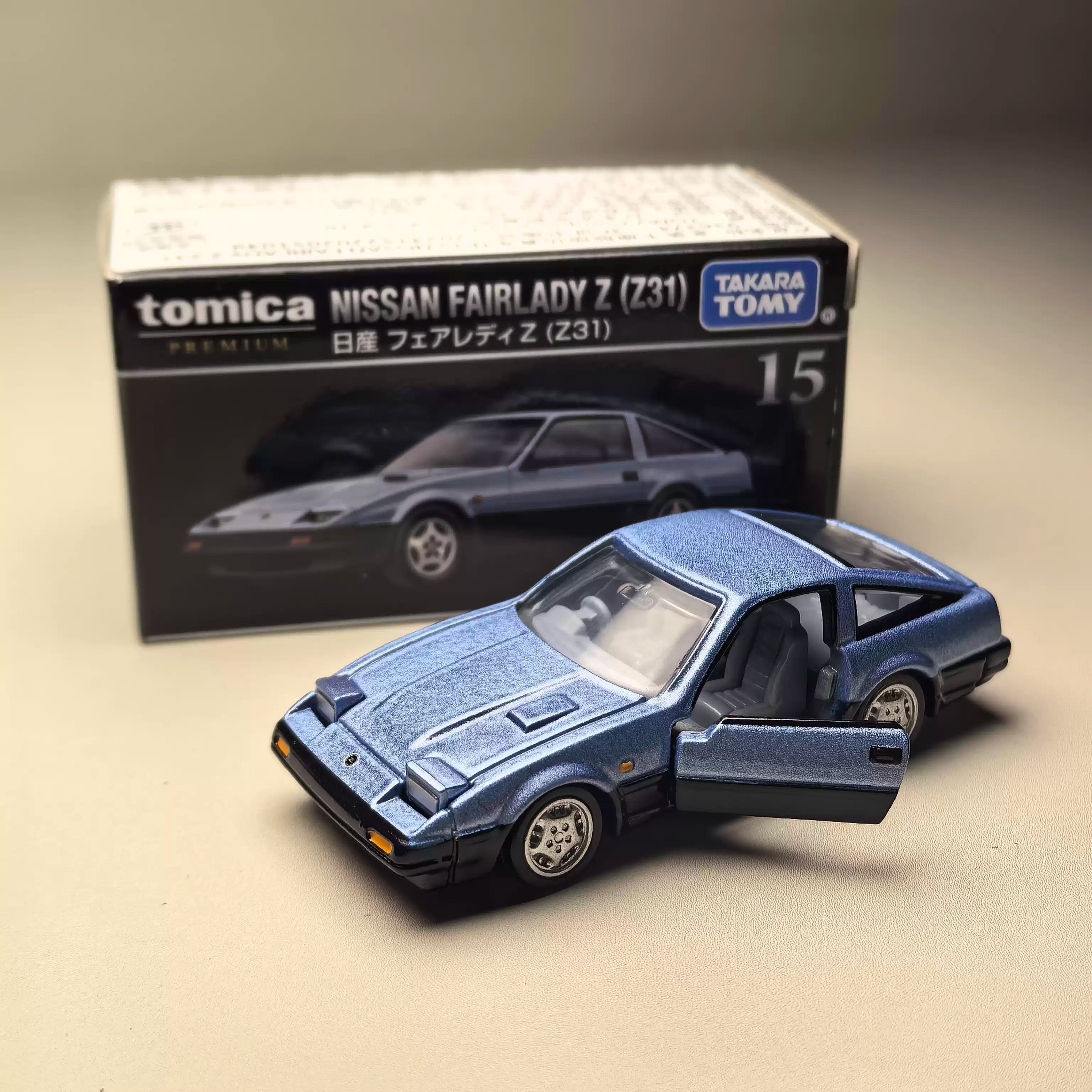 Takara Tomy Tomica Premium Nissan Fairlady Z (Z31) Figure